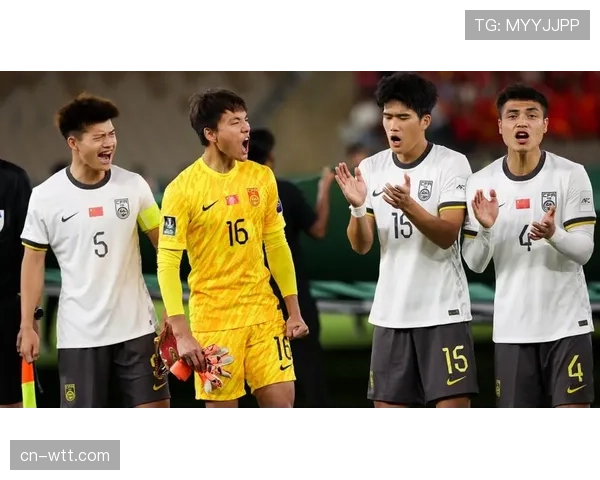 战术板：解析美因茨新帅上任后，三中卫体系带来的防守稳固性提升